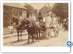 Glen Gardner - A parade float - 1910